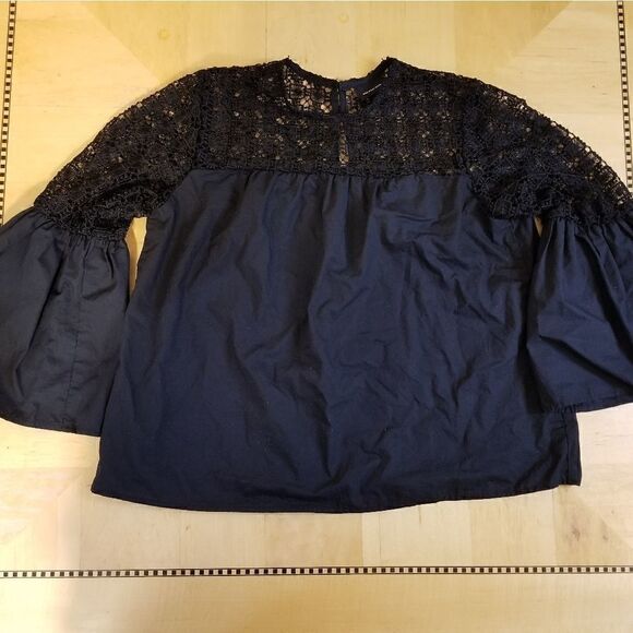 Who What Wear Crochet Lace Blouse with Bell Sleeves Black XS - Picture 5 of 8